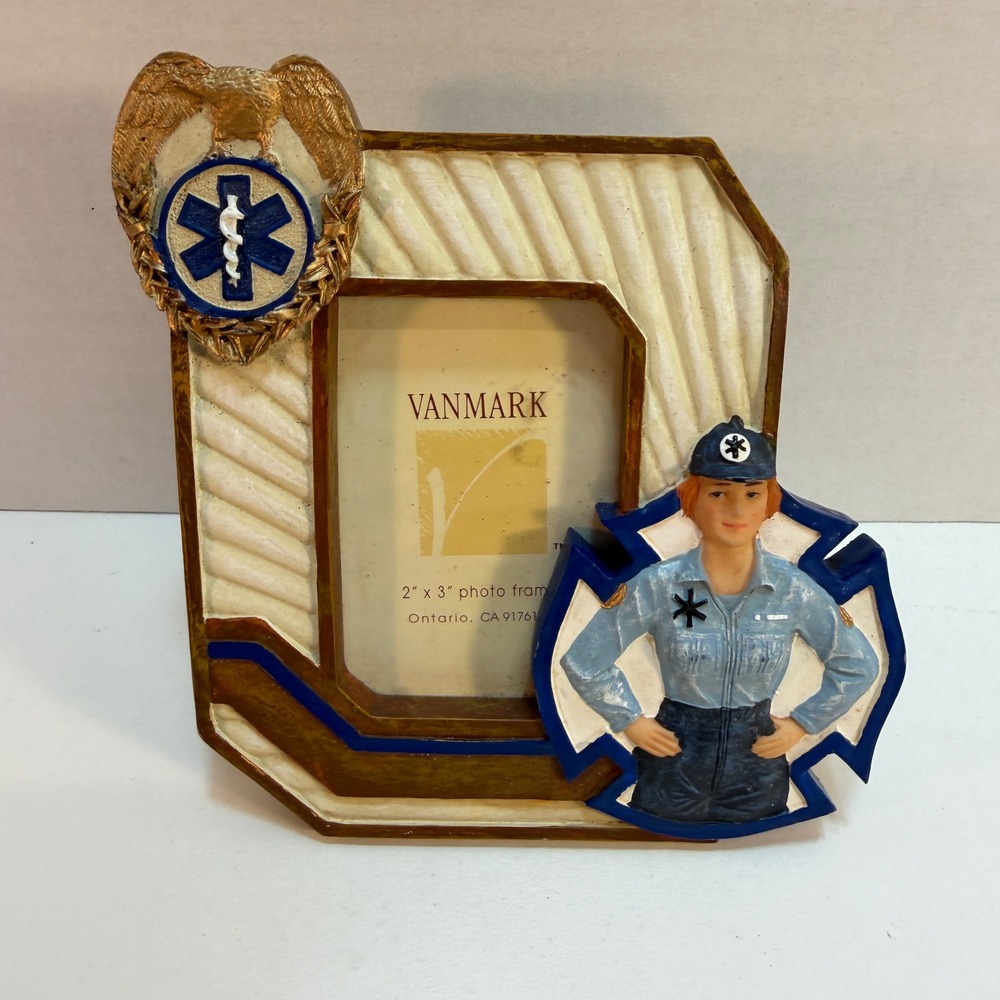Medics of Valor 2x3 Photo Picture Frame EMS‎ Firefighter Female Figurine Tribute